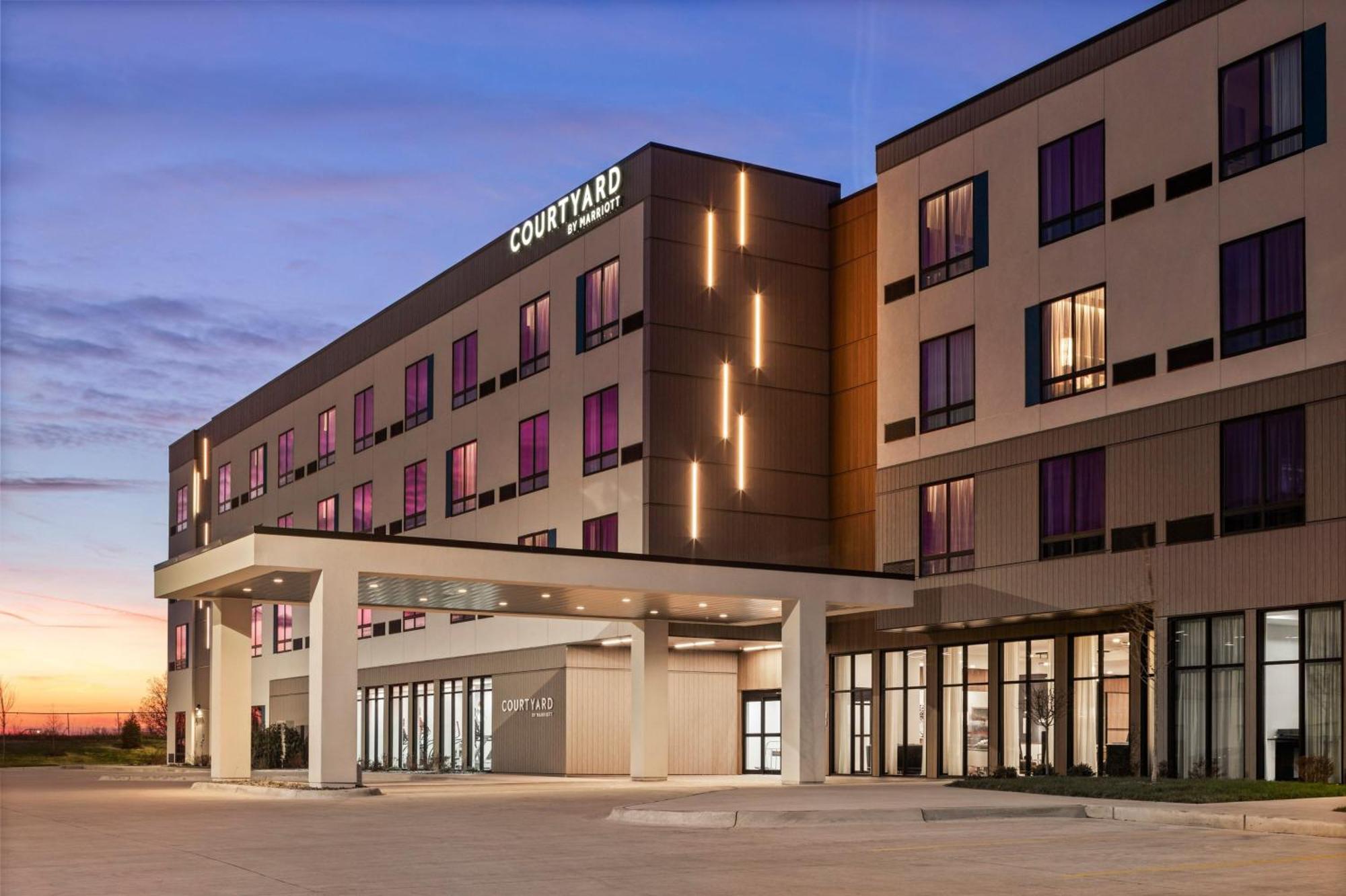Courtyard By Marriott Bettendorf Exterior foto